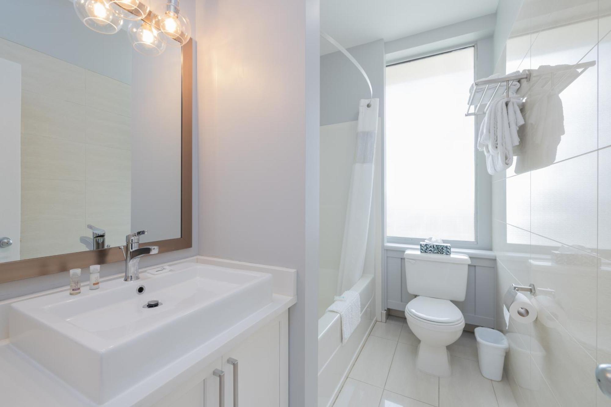 Obasa Suites @ The Hamilton Риджайна Екстериор снимка